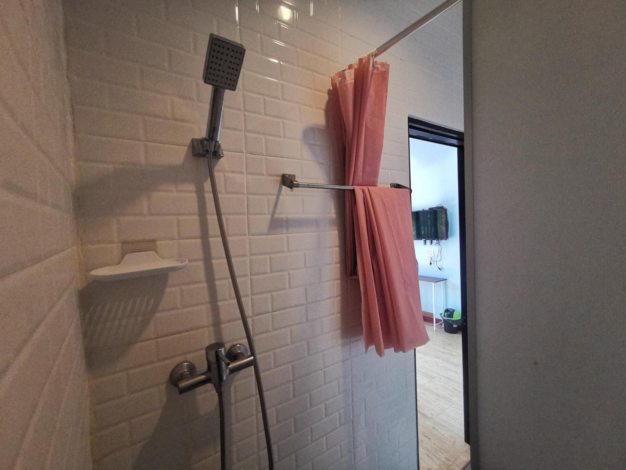Kan Home Hotel 北碧府 外观 照片