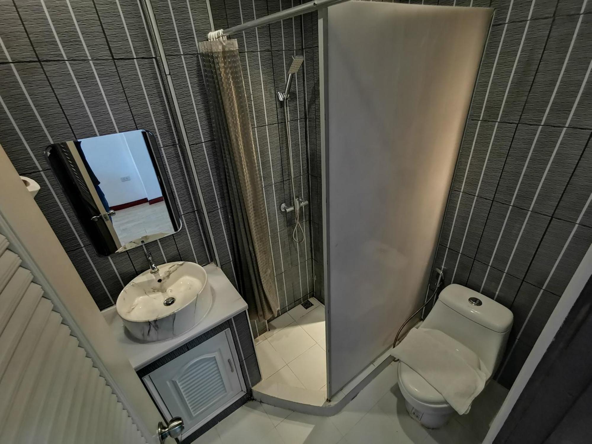 Kan Home Hotel 北碧府 外观 照片